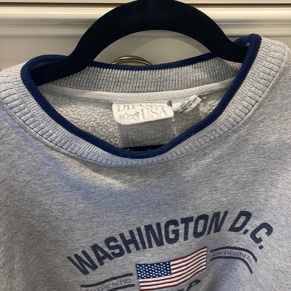 Washington D. C grey vintage crewneck sweater. - Picture 5 of 5